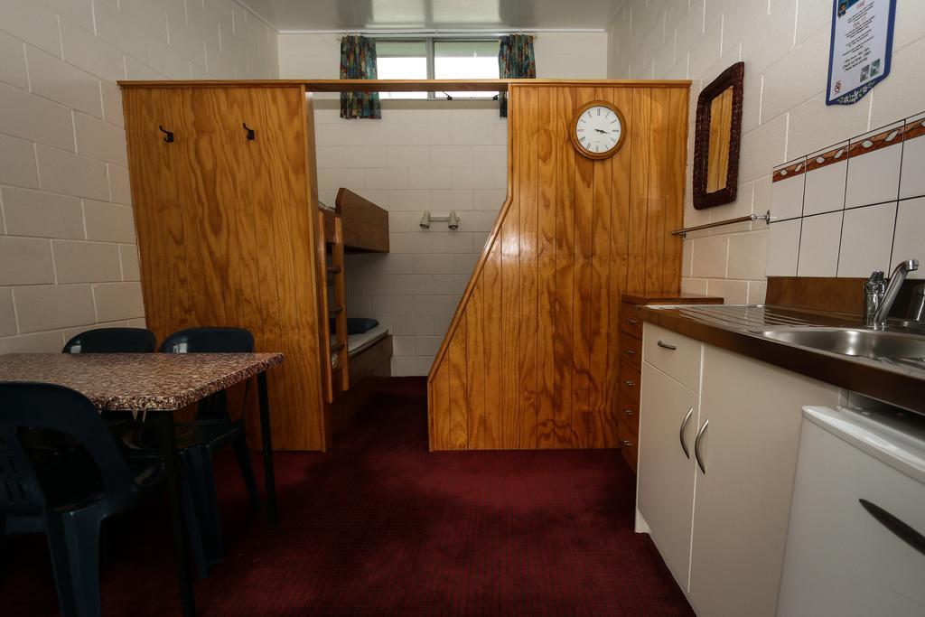 New Plymouth Top 10 Holiday Park Rum bild
