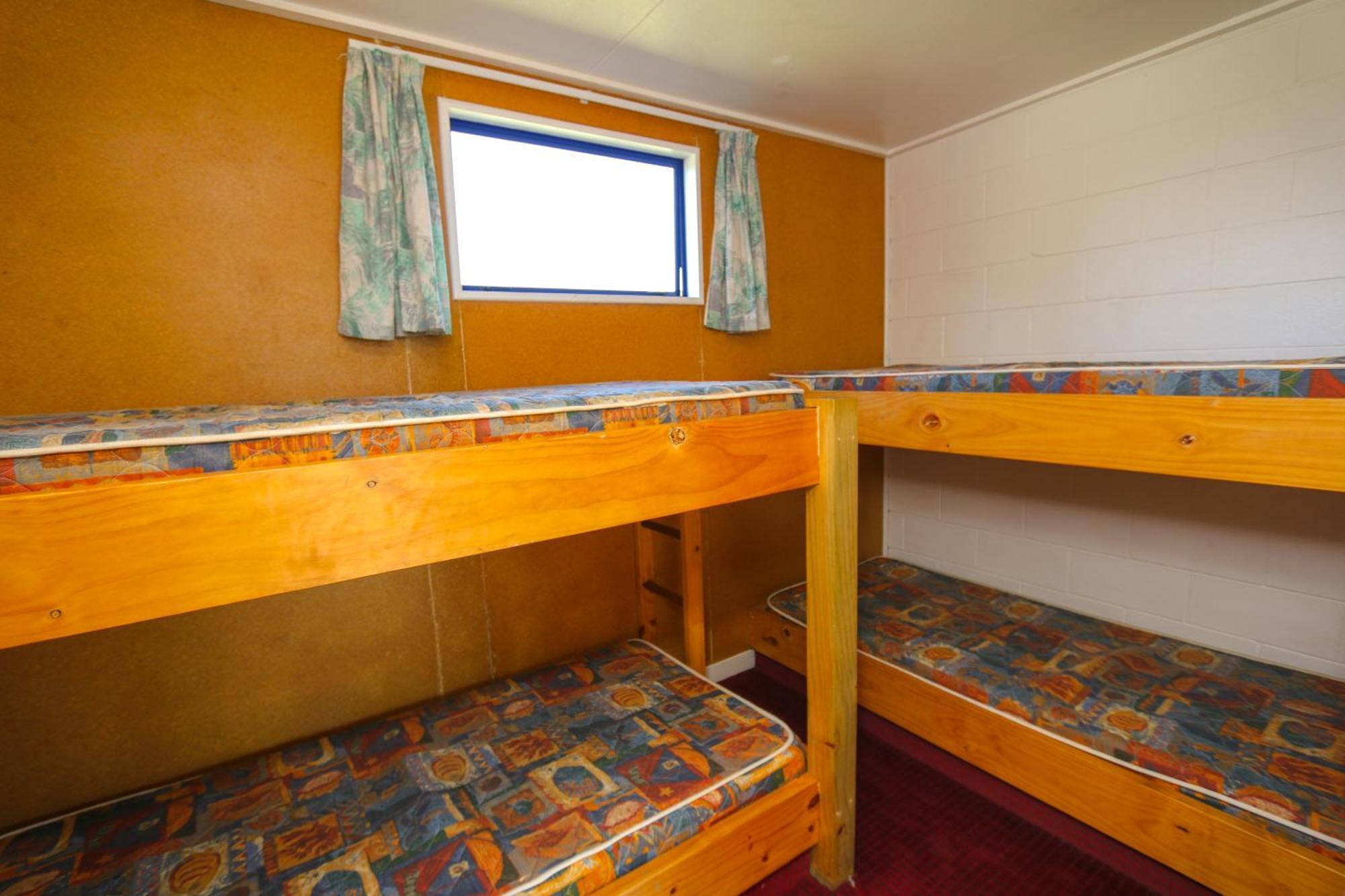 New Plymouth Top 10 Holiday Park Rum bild