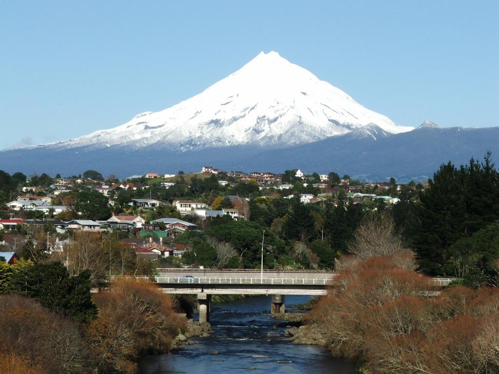 New Plymouth Top 10 Holiday Park Exteriör bild
